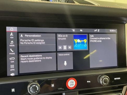 Certified 2024 Porsche Macan S AWD/4WD image 28