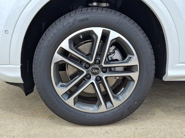 New 2026 Audi Q5 Premium w/ Premium Plus AWD/4WD image 6