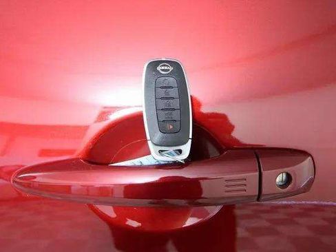 Used 2023 Nissan Pathfinder Platinum w/ Lighting Package (N93) FWD image 37