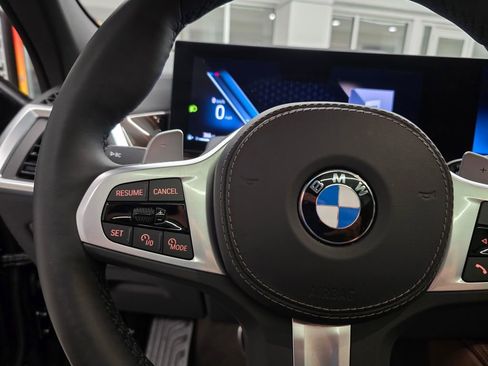 Used 2026 BMW X6 xDrive40i AWD/4WD image 19