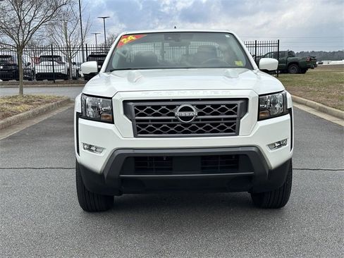Certified 2024 Nissan Frontier SV w/ SV Convenience Package image 2