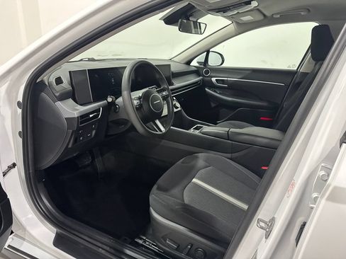 Used 2025 Hyundai Sonata SEL FWD image 14