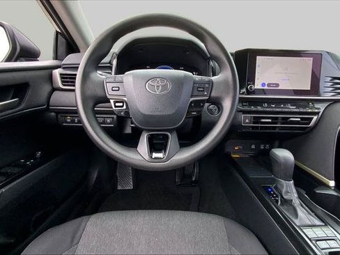 Used 2026 Toyota Camry LE FWD image 6