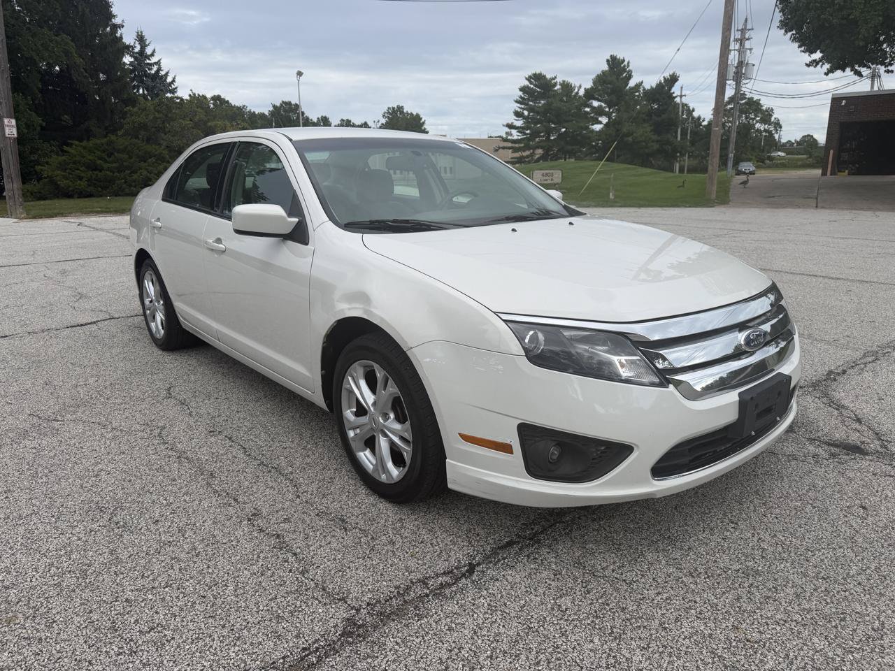 Used 2012 Ford Fusion SE FWD image 3