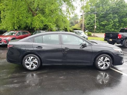 Used 2025 Subaru Legacy Premium AWD/4WD image 2