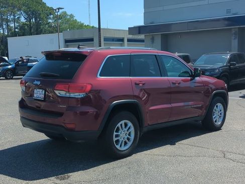 Used 2020 Jeep Grand Cherokee Laredo RWD image 4