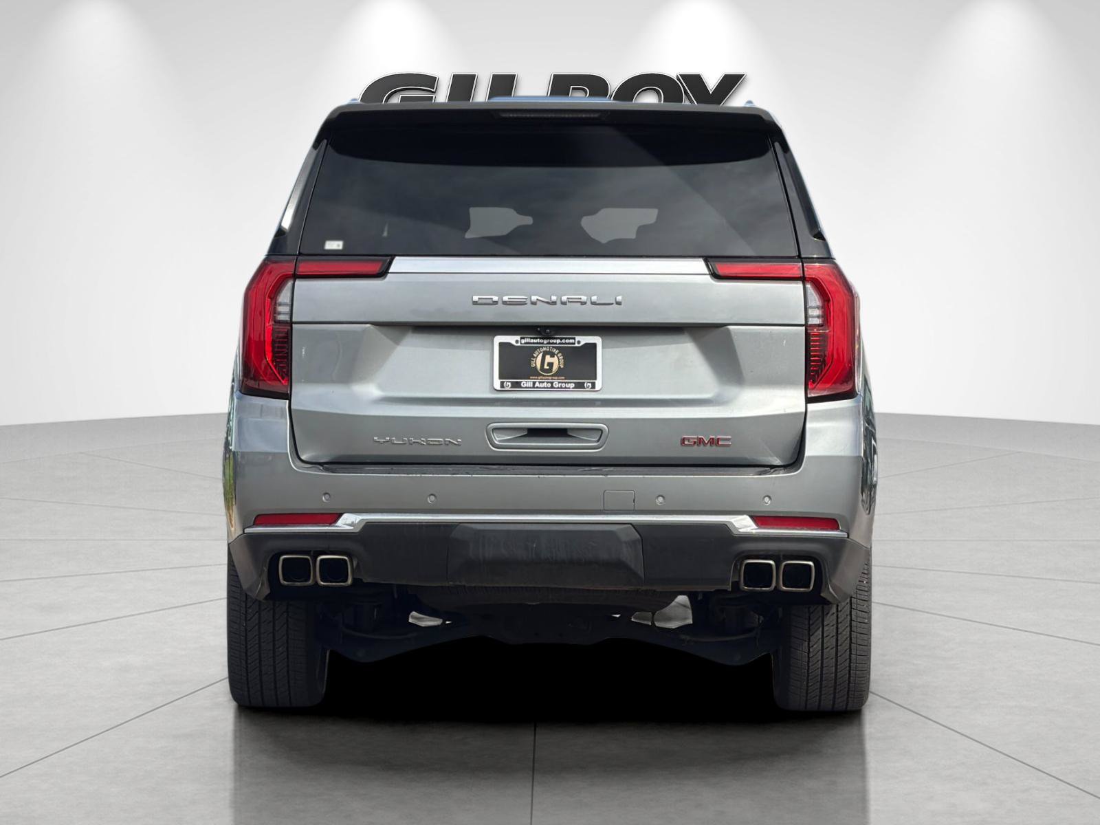 Used 2025 GMC Yukon XL Denali AWD/4WD image 4