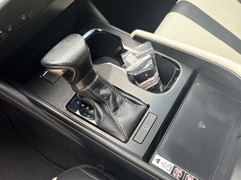 Used 2023 Lexus ES 350 F Sport w/ Accessory Package (Z1) FWD image 26