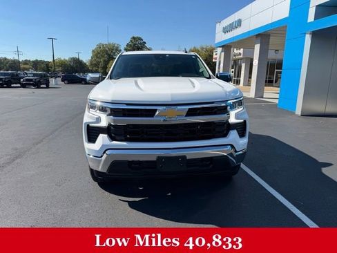 Used 2022 Chevrolet Silverado 1500 LT image 2