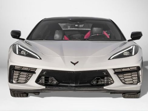 Used 2022 Chevrolet Corvette Stingray Premium Conv w/ Z51 Performance Package RWD image 3