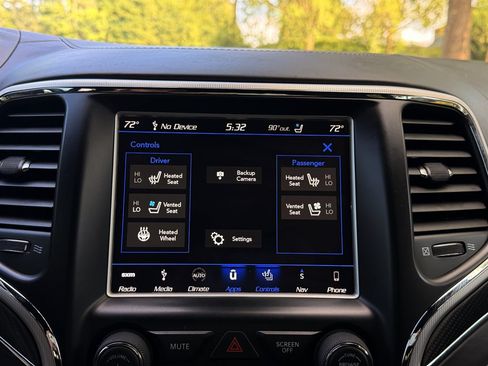 Used 2018 Jeep Grand Cherokee SRT AWD/4WD image 23
