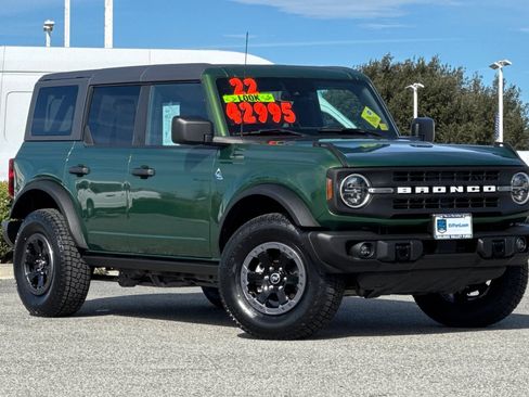 Used 2022 Ford Bronco Black Diamond AWD/4WD image 2