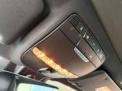 Used 2023 Mercedes-Benz E 350 4MATIC Sedan image 32