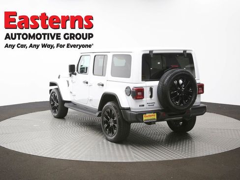 Used 2025 Jeep Wrangler Unlimited Sahara AWD/4WD image 64