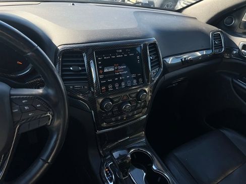 Used 2021 Jeep Grand Cherokee Limited image 22