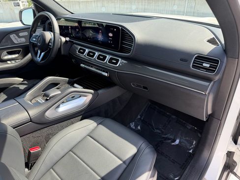 Used 2022 Mercedes-Benz GLS 450 4MATIC image 29