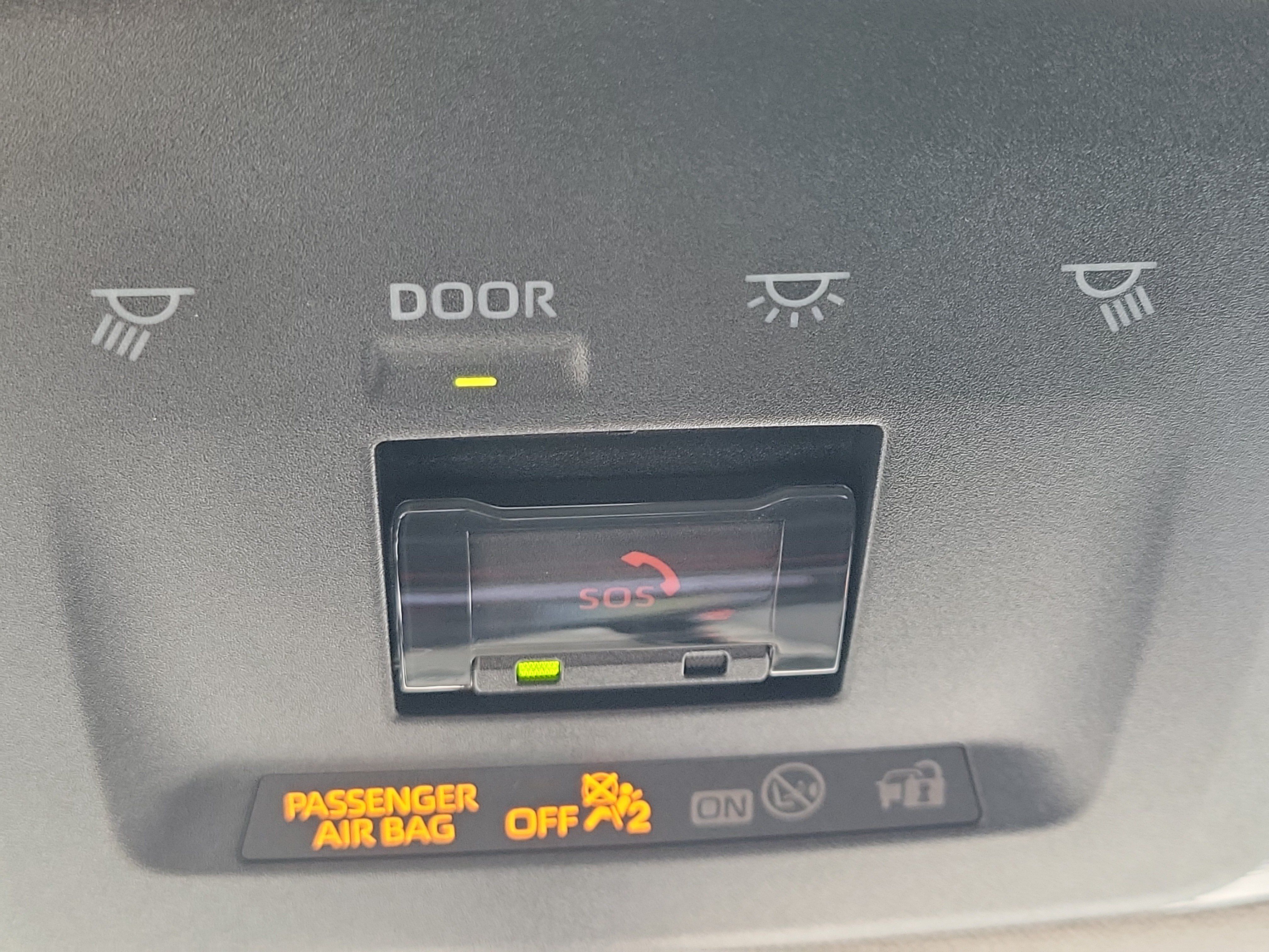 Used 2026 Toyota Prius Plug-In Hybrid FWD image 30