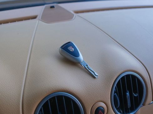 Used 2006 Porsche Cayman S image 9