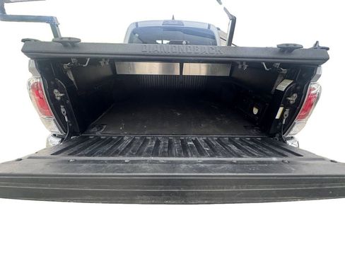 Used 2020 Toyota Tacoma TRD Off-Road image 18