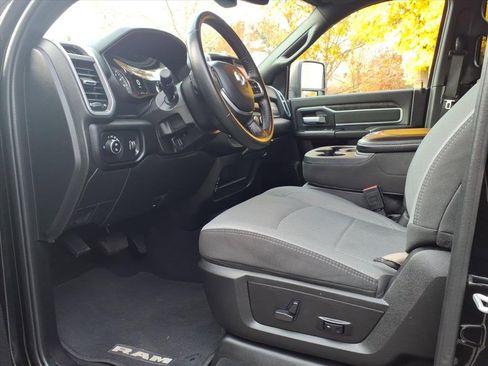 Used 2024 RAM 2500 Big Horn w/ Bed Utility Group image 13