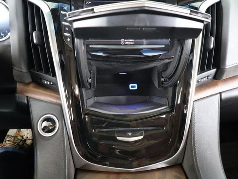 Used 2016 Cadillac Escalade ESV Premium AWD/4WD image 57