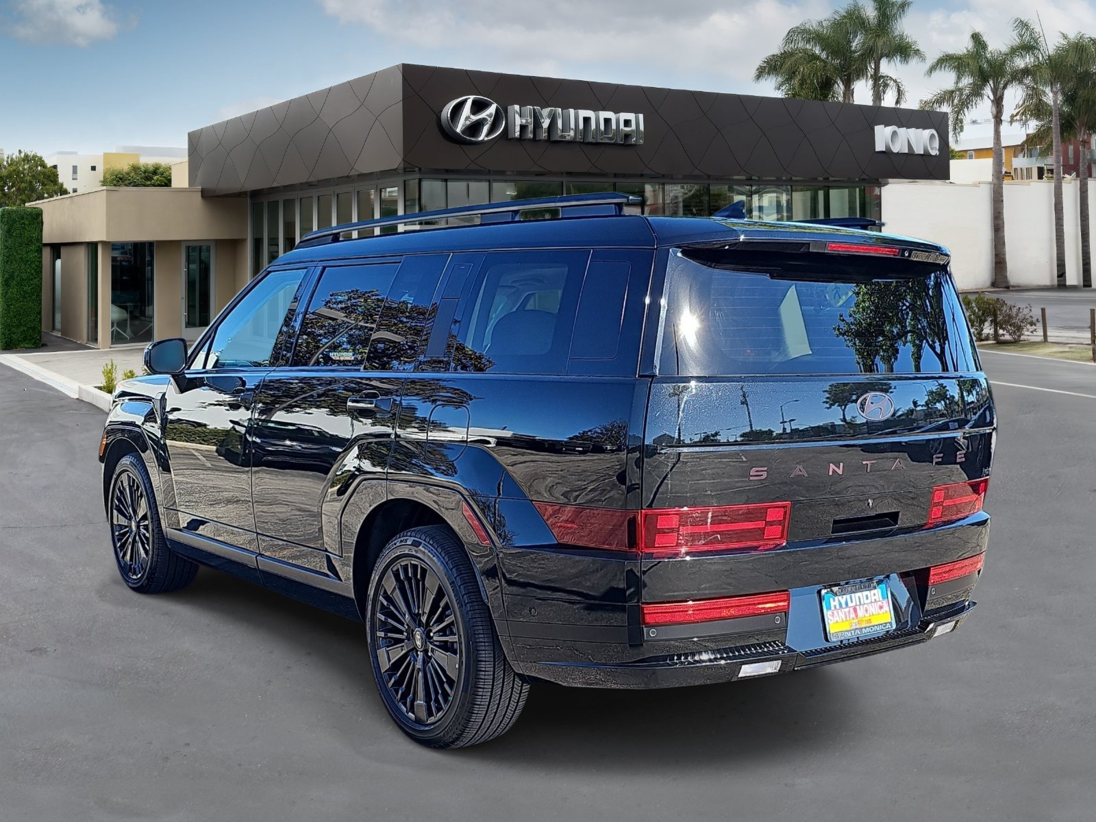 Certified 2025 Hyundai Santa Fe Calligraphy FWD image 5