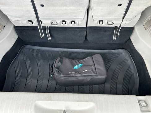 Used 2017 Chrysler Pacifica Platinum FWD image 10