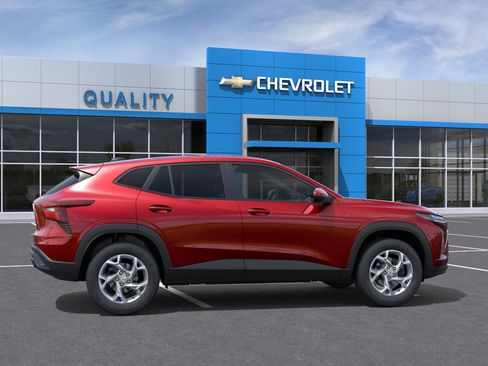 New 2026 Chevrolet Trax LS w/ LS Convenience Package FWD image 29
