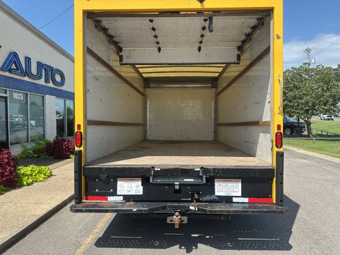 Used 2021 GMC Savana 3500 Extended w/ Power Convenience Package RWD image 5