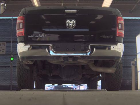 Used 2022 RAM 3500 Laramie image 10