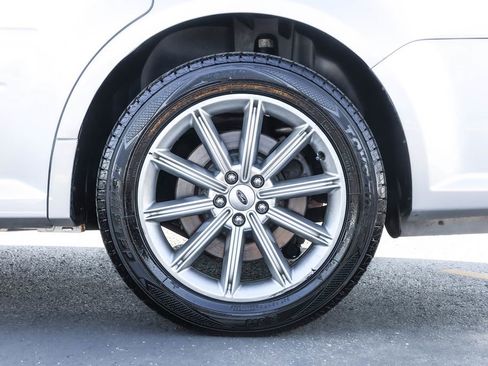 Used 2019 Ford Flex Limited AWD/4WD image 16