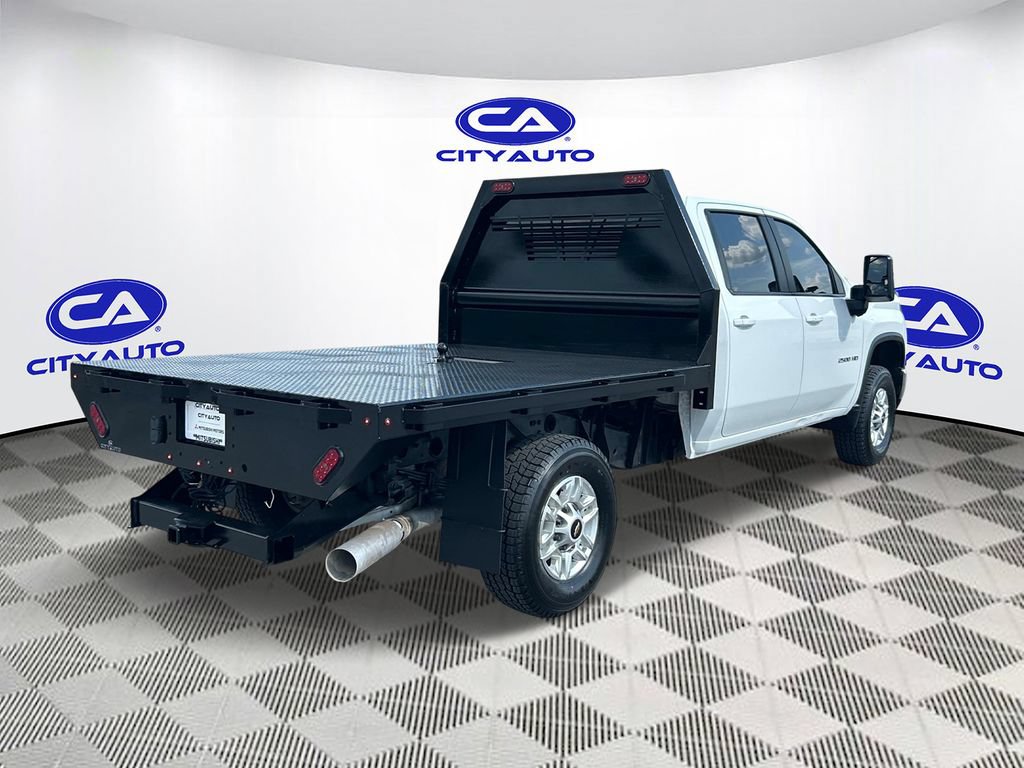 Used 2024 Chevrolet Silverado 2500 LT w/ Convenience Package AWD/4WD image 4