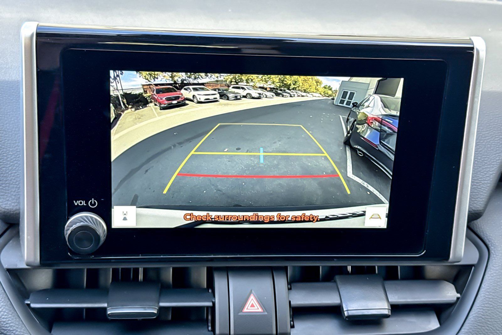 Used 2025 Toyota RAV4 XLE FWD image 20