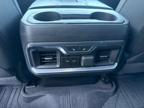 Used 2019 GMC Sierra 1500 Denali w/ Driver Alert Package II AWD/4WD image 22