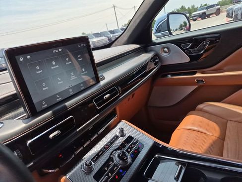 Used 2020 Lincoln Aviator Black Label w/ Dynamic Handling Package AWD/4WD image 27