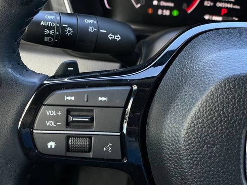 Certified 2025 Honda Pilot Touring image 15