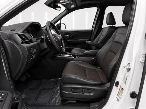 Used 2023 Honda Ridgeline Black Edition image 8