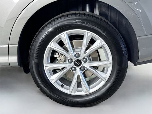 Certified 2025 Audi Q3 2.0T Premium w/ Convenience Package AWD/4WD image 31