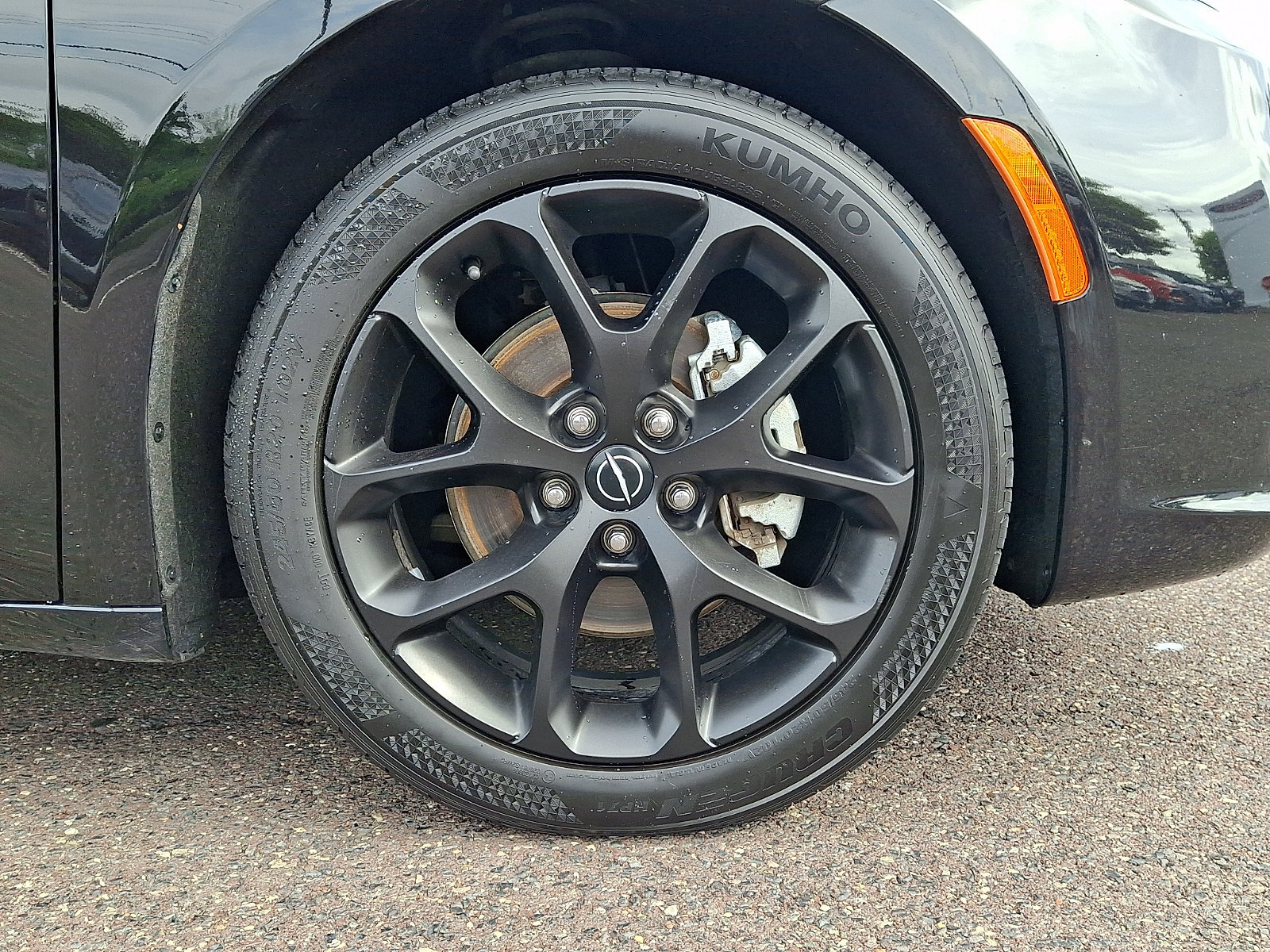Used 2025 Chrysler Pacifica Limited FWD image 8