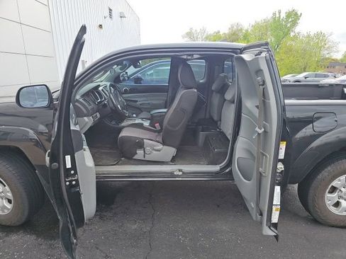 Used 2015 Toyota Tacoma 4x4 Access Cab V6 w/ SR5 Package image 9
