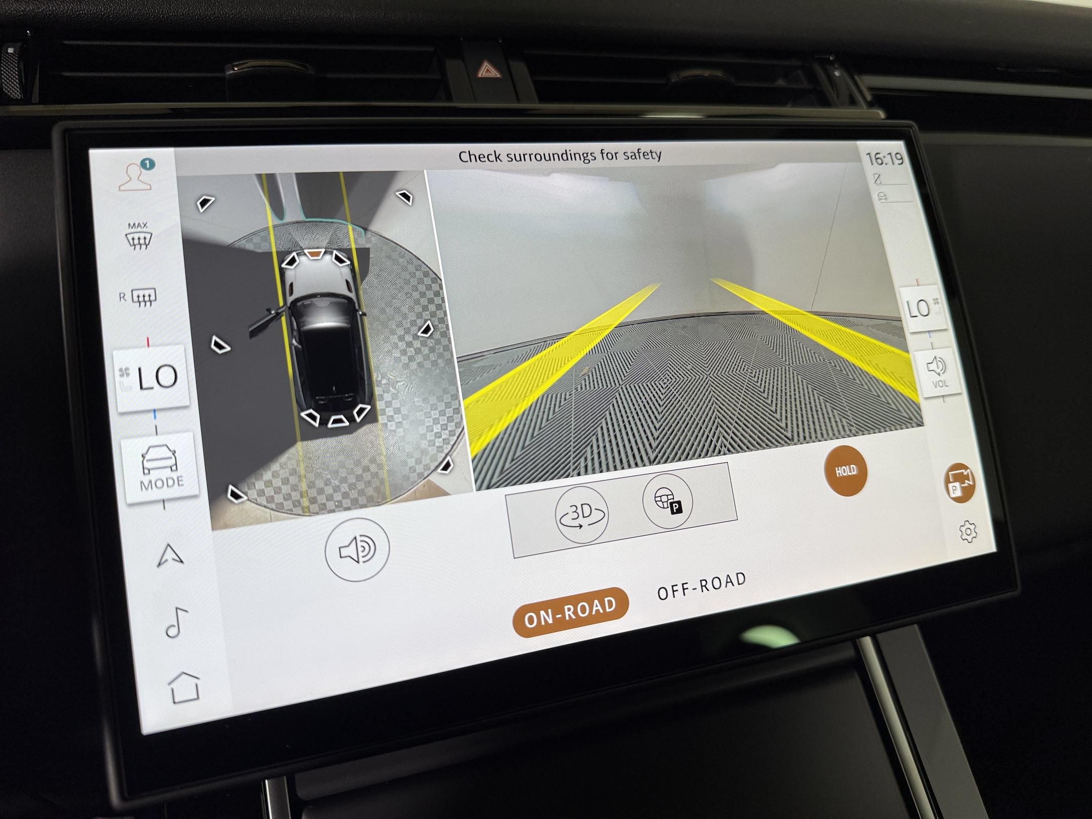 New 2026 Land Rover Range Rover Velar S AWD/4WD image 18