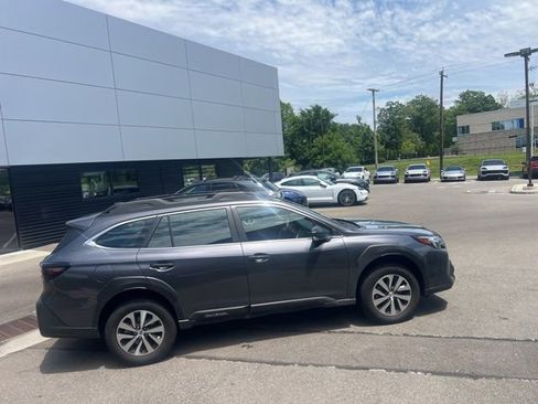 Certified 2025 Subaru Outback w/ Popular Package #1A AWD/4WD image 3