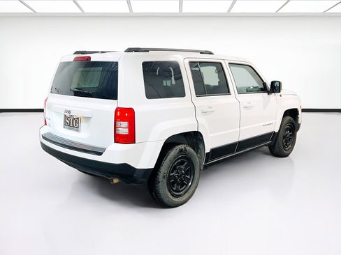 Used 2016 Jeep Patriot Sport w/ Power Value Group image 4