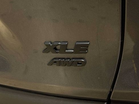 Used 2023 Toyota RAV4 XLE Premium AWD/4WD image 28