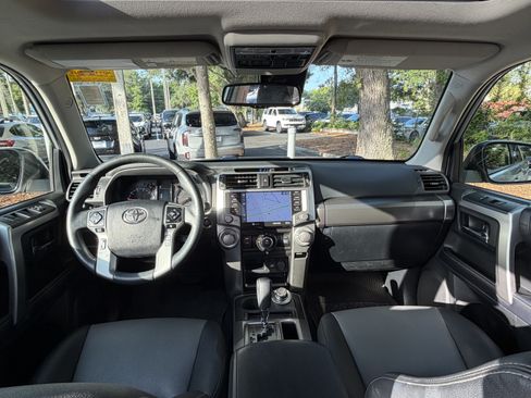 Used 2020 Toyota 4Runner SR5 Premium w/ Moonroof Package AWD/4WD image 37