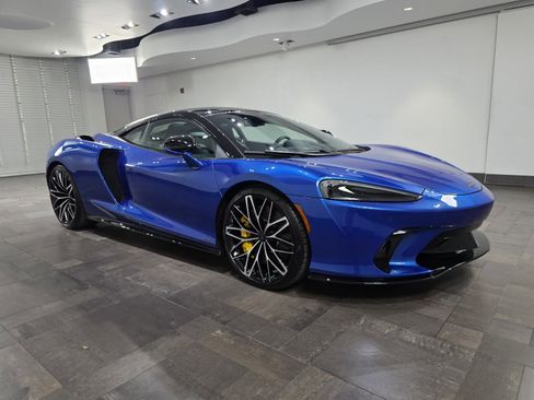 New 2026 McLaren GTS image 20