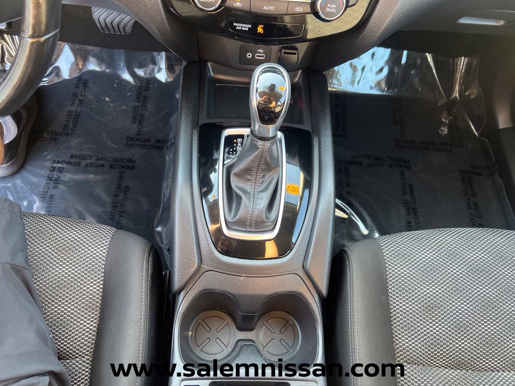 Used 2021 Nissan Rogue Sport SV AWD/4WD image 10