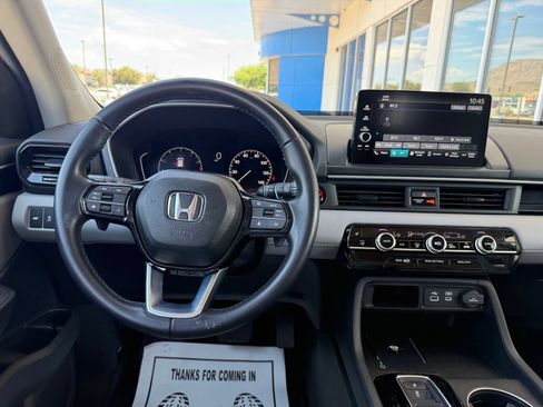 Certified 2025 Honda Pilot EX-L image 16