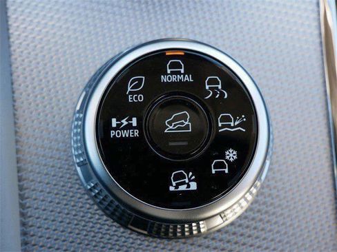 Used 2025 Mitsubishi Outlander SEL image 26