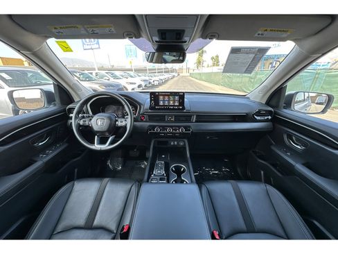 Used 2024 Honda Pilot Touring image 15